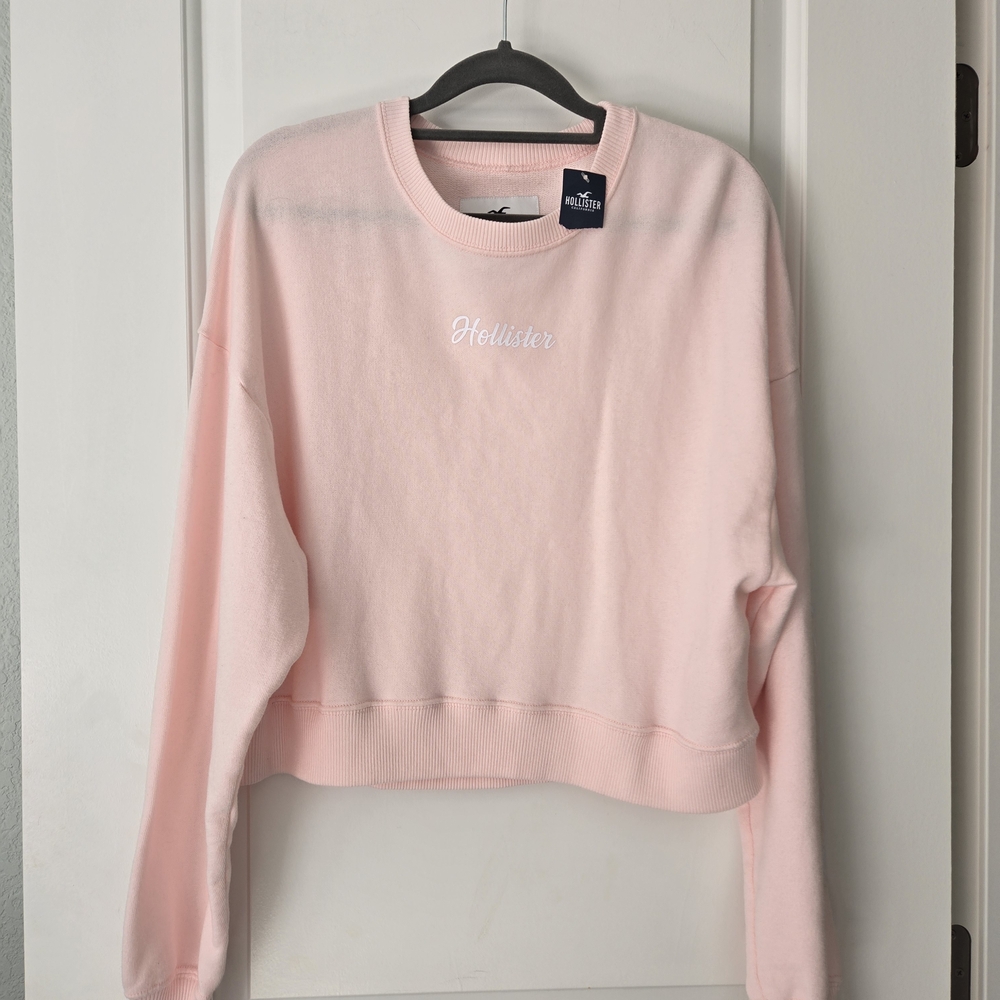 NWT- Hollister Pale Pink Cropped Crewneck Lightweight Sweatshirt Size Small